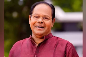 கேரளாவில் இந்திய கடலோர பாதுகாப்பு ஹெலிகாப்டர் விபத்துக்குள்ளானதில் 2 பேர் காயமடைந்தனர்