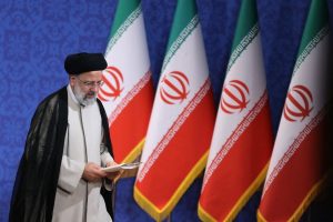 கம்போடியா எதிர்க்கட்சித் தலைவர் கெம் சோகாவுக்கு 27 ஆண்டுகள் சிறைத்தண்டனை