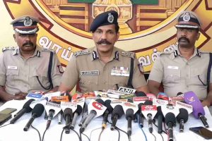 குளிரூட்டும் வகையில் தண்ணீர் பந்தல் திறக்கும் நிகழ்ச்சி