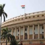 சிங்கப்பூரில் அடுக்குமாடி குடியிருப்பில் ஆண் ஒருவர் மர்ம மரணம்