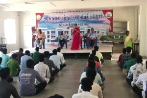 மகளிர் தின விழா குத்துவிளக்கு ஏற்றி தொடங்கபட்டது