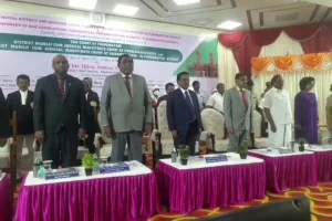 புற்றுநோய் மற்றும் நரம்பியல் பிரச்சினைகளால் சிக்கியிருக்கும் புடின்