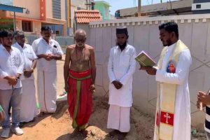 இரண்டு ஆண்டுகளில் ஐந்தாவது நாடாளுமன்றத் தேர்தலில் வாக்களிக்கும் பல்கேரியர்கள்