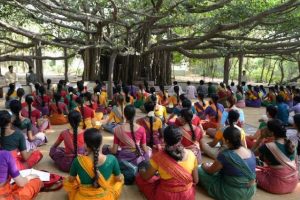 சட்டசபை கூட்டத்தொடரின் போது ஆபாச படம் பார்த்த எம்.எல்.ஏ