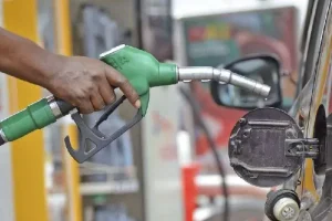 குவைட்டுக்கு தொழிலுக்காக சென்ற 48 இலங்கையர்கள் நாடு திரும்பினர்