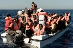 2400 அடி உயர மலையில் அமைந்துள்ள நந்தீஸ்வரர் ஆலய வரலாறு மறைவு