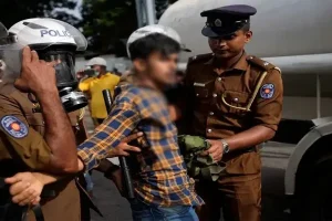கனடாவில் முக்கிய பகுதியொன்றில் இடிந்து விழுந்த கட்டிடம்