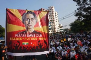 ஆயுத தரத்திலான அணுசக்திப் பொருட்களின் தயாரிப்புகளை விஸ்தரிக்குமாறு கிம் ஜோன் உன் அழைப்பு!
