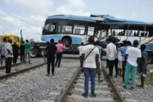 பெருவின் முன்னாள் அதிபர் காஸ்டிலோவின் விசாரணைக் காவல் நீட்டிப்பு