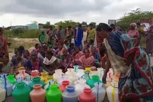 மகேந்திரா பம்ப் செட் உரிமையாளர் வீட்டில்  சோதனை