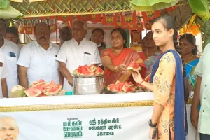 இந்தோனேசியாவில் கடலில் கவிழ்த்த படகு ;11 பேர் பலி!
