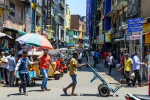இலங்கையில் ஜனாதிபதி தேர்தல் நடத்த திட்டம் – தீவிர நடவடிக்கையில் அரசாங்கம்