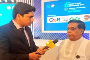 எம்எல்ஏ ஜெகன் மூர்த்தி பிறந்தநாளை முன்னிட்டு வழக்கறிஞர்கள் கேக் வெட்டி கொண்டாட்டம்