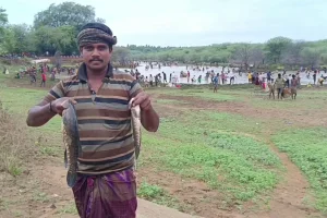 செர்பியாவில் பள்ளி மாணவர் நடத்திய துப்பாக்கிச் சூட்டில் 8 மாணவர்கள் பலி
