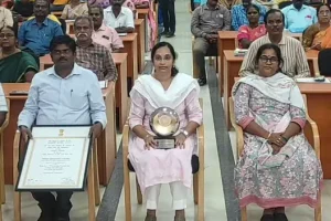 இயக்குனர் பாண்டியராஜிடம் இரண்டு கோடி மோசடி ஜவுளி கடை உரிமையாளர் கைது