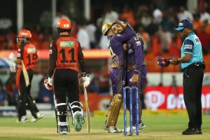 பாகிஸ்தான் பள்ளி துப்பாக்கிச் சூட்டில் 7 ஆசிரியர்கள் மரணம்