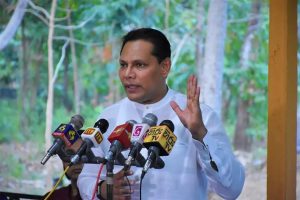 வோல் ஸ்ட்ரீட் நிருபரின் காவலை ஆகஸ்ட் வரை நீட்டித்த ரஷ்யா