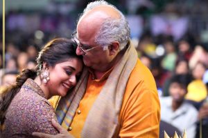 விஜய் சேதுபதியை பின்பற்றும் ஜெய் : அதுக்கும் டெரர் ஃபேஸ் வேணுமில்ல என்று புலம்பும் ரசிகர்கள்!