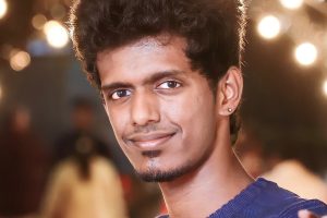 பாகிஸ்தானில் பள்ளத்தில் கவிழந்து விபத்துக்குள்ளான பேருந்து – 12 பேர் பலி!