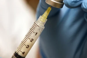 மசாஜ் நிலையம் என இயங்கிய விபச்சார விடுதி! – 12 யுவதிகள் கைது
