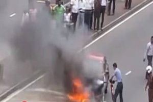 தெலுங்கானாவில் கள்ளக்காதல் மீதுள்ள மோகத்தால் தாய் செய்த செயல்…!