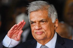 பிரான்ஸ் தலைநகரில் 5 நபர்களால் பெண்ணுக்கு காத்திருந்த அதிர்ச்சி