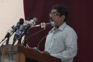 மத்திய சீன நெடுஞ்சாலையில் ஏற்பட்ட நிலச்சரிவில் ஒருவர் பலி – 7 பேர் காணவில்லை