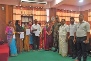 அடுக்குமாடிக் குடியிருப்பில் பற்றி எரிந்த தீ; தாய்க்கும் மகனுக்கும் நேர்ந்த கதி!