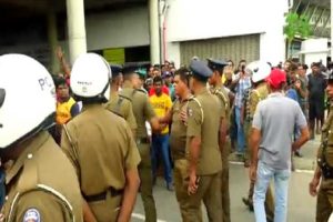 வெறித்தனமாக தனுஷை காதலித்த காந்தக்குரல் பாடகி… கடைசியில் பைத்தியமான கதை வெளியானது….