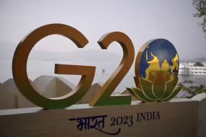 இறக்குமதி கட்டுப்பாடுகள் தளர்வு – பாகிஸ்தான் ரூபாய் வரலாறு காணாத அளவு வீழ்ச்சி