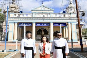 ‘ஜப்பான்’ ஷூட்டிங் ஸ்பாட்டில் கார்த்தியை சூழ்ந்த ரசிகர்கள்! வைரலாகும் புகைப்படங்கள்