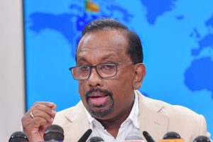மகாத்மா காந்திக்கு அஞ்சலி செலுத்திய அபுதாபியின் பட்டத்து இளவரசர்