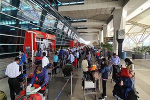 துருக்கியில் அடுக்கு மாடி கட்டிடங்கள் வெடிபொருட்களை நிரப்பி இடிப்பு!
