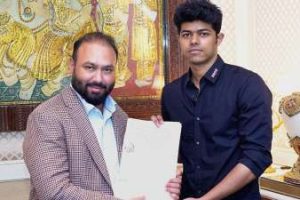 இலங்கையில் ஓய்வு பெற்ற வைத்தியர்களை சேவைக்கு அழைக்கும் அரசாங்கம்!