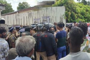 திருகோணமலையில் பௌத்த விகாரை – பிக்குவிற்கு ஏற்பட்டுள்ள ஆபத்து