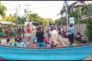 பிரபல நடிகை தூங்கும் போது இயக்குநர் செய்த வேலை… கடுப்பாகிய நடிகை