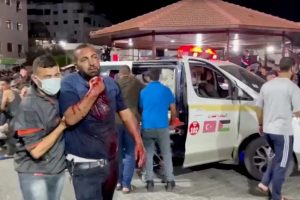 நைஜீரியா அரசு நடத்திய பிரம்மாண்ட மணவிழா; 1,800 ஜோடிகளுக்கு ஒரே நேரத்தில் திருமணம் !