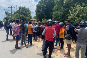 இஸ்ரேல் – பலஸ்தீன் மோதலை உடனடியாக நிறுத்தக்கோரி மூதூரில் ஆர்ப்பாட்டம்