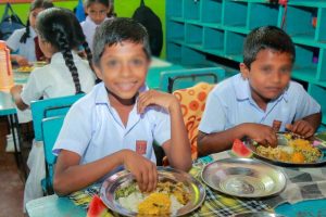 கும்பிச்சான் குளத்தில் ஆயிரக்கணக்கான மீன்கள் இறப்பு