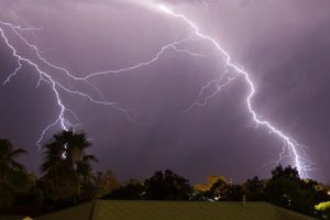போலந்தில் கடுமையான பாராளுமன்றப் போட்டி