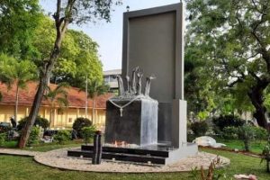 தாயிடமிருந்த ஒன்றரை வயது கைக்குழந்தையை கடித்துக் குதறிய தெருநாய்!
