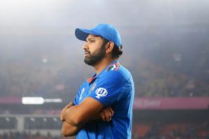 லெபனானில் இஸ்ரேல் நடத்திய தாக்குதலில் ஹெஸ்பொல்லா தளபதி உட்பட 10 பேர் பலி