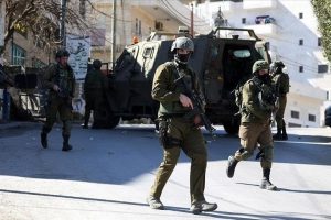 இங்கிலாந்து போட்டியின் போது அமெரிக்க ஐஸ் ஹாக்கி வீரர் மரணம்