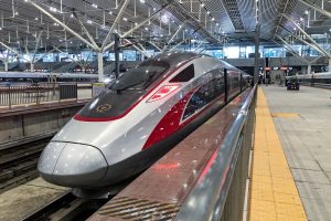 ராட்சத ரோபோவை உருவாக்கிய ஜப்பானிய நிறுவனம்