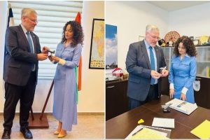 யாழ்- கல்லூண்டாய்வெளி குடியிருப்புத்திட்ட மக்களுக்கான காணி உரிமை பத்திரம் கையளிக்கும் நிகழ்வு