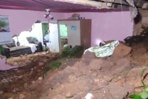 ஜோவிகாவை காப்பாற்ற தீயாக வேலை செய்யும் வணிதா… இதுதான் மேட்டரா??