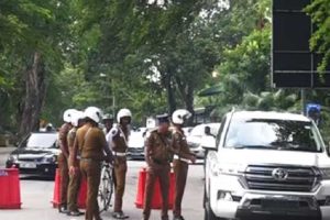 படுக்கையறை காட்சியில் நடிக்கும் உணர்வு எப்படி இருக்கும்? ஓப்பனாக பேசிய தமன்னா..