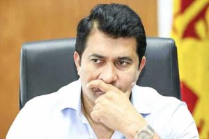 கிரீஸ் நாட்டில் புயலில் சிக்கி சரக்கு கப்பல் கவிழ்ந்தது விபத்து