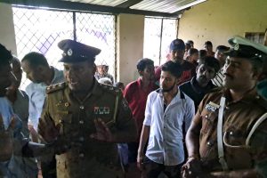 தடை விதித்துள்ளஅமெரிக்கா… 2 வாரமாக நடுக்கடலில் காத்திருக்கும் ரஷ்ய கப்பல்; செய்வதறியாது தவிக்கும் இந்தியா!!