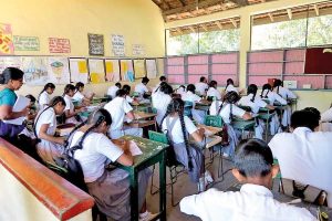 ஜப்பானில் விபத்துக்குள்ளான அமெரிக்க விமானம் – 5 உடல்கள் மீட்பு